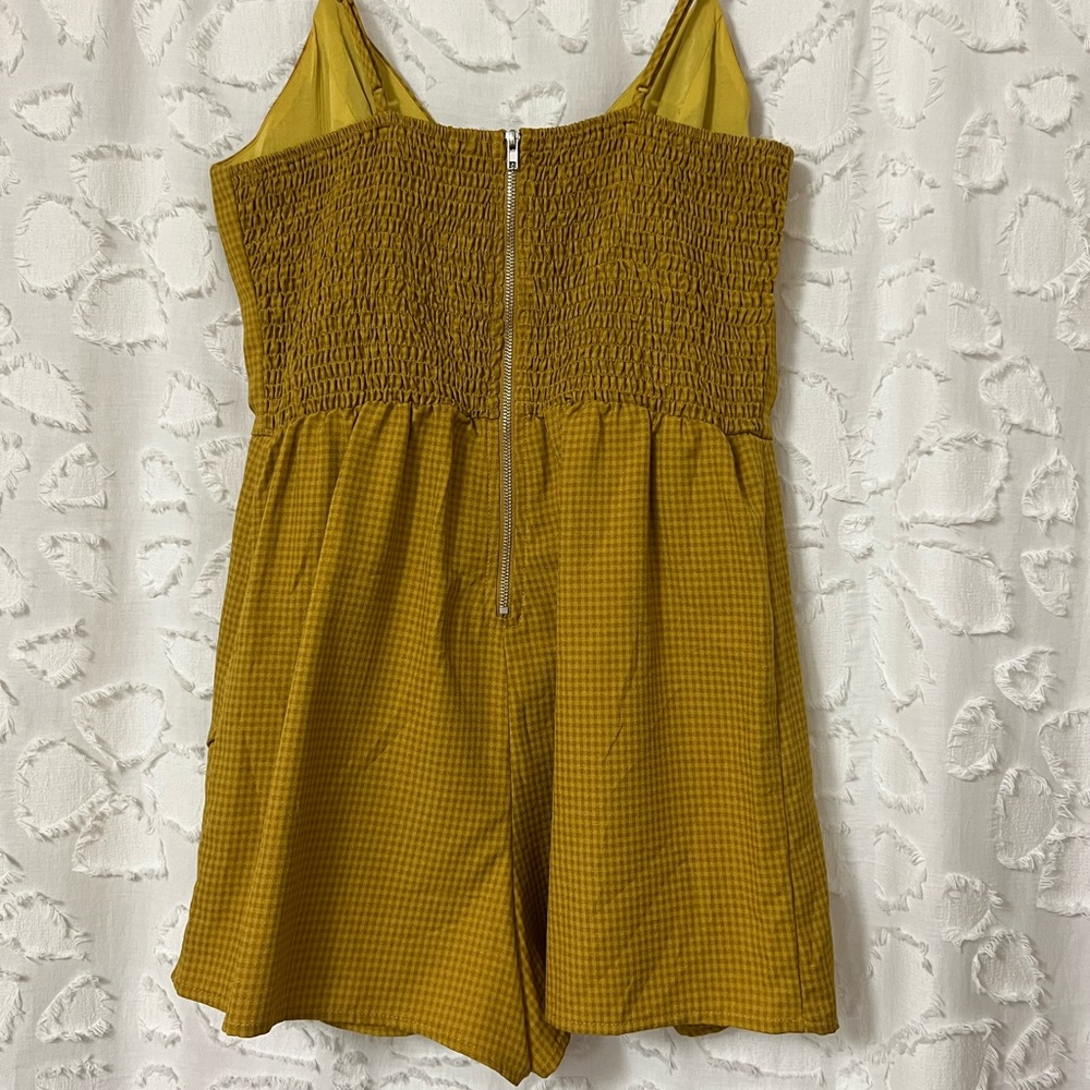 BOUTIQUE ROMPER - Picture 3 of 4